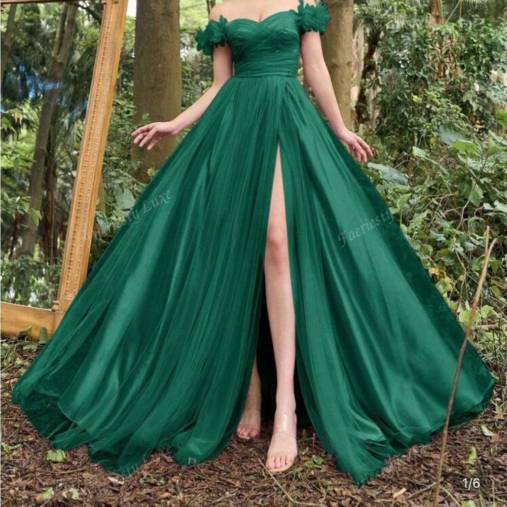 SHEIN Green Off-Shoulder Maxi Dress